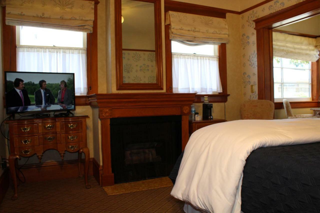 Pacific Grove Inn Exterior photo