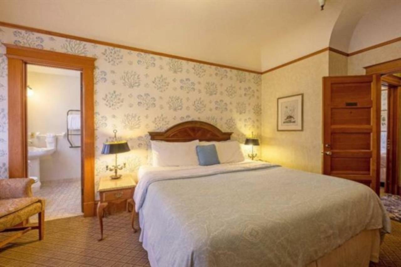 Pacific Grove Inn Exterior photo